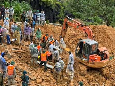 Flash flood, landslide danger warned for entire Tuyen Quang province